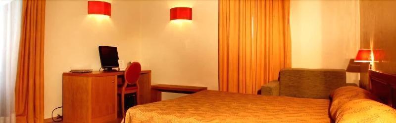 Hotel 99 Cannelle LʼAquila Kültér fotó