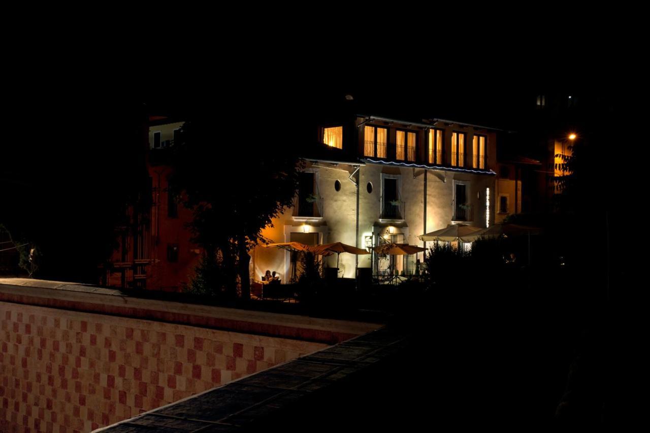 Hotel 99 Cannelle LʼAquila Kültér fotó