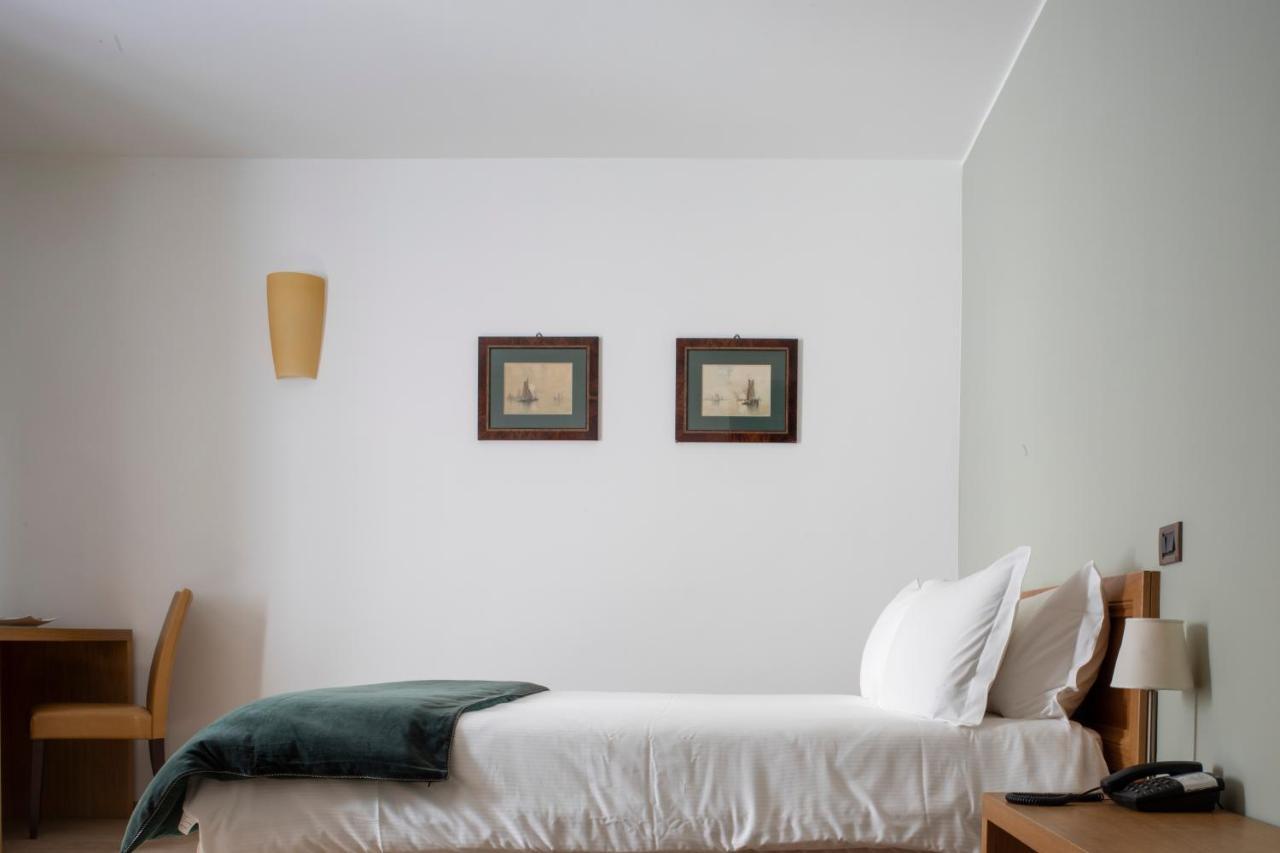 Hotel 99 Cannelle LʼAquila Kültér fotó