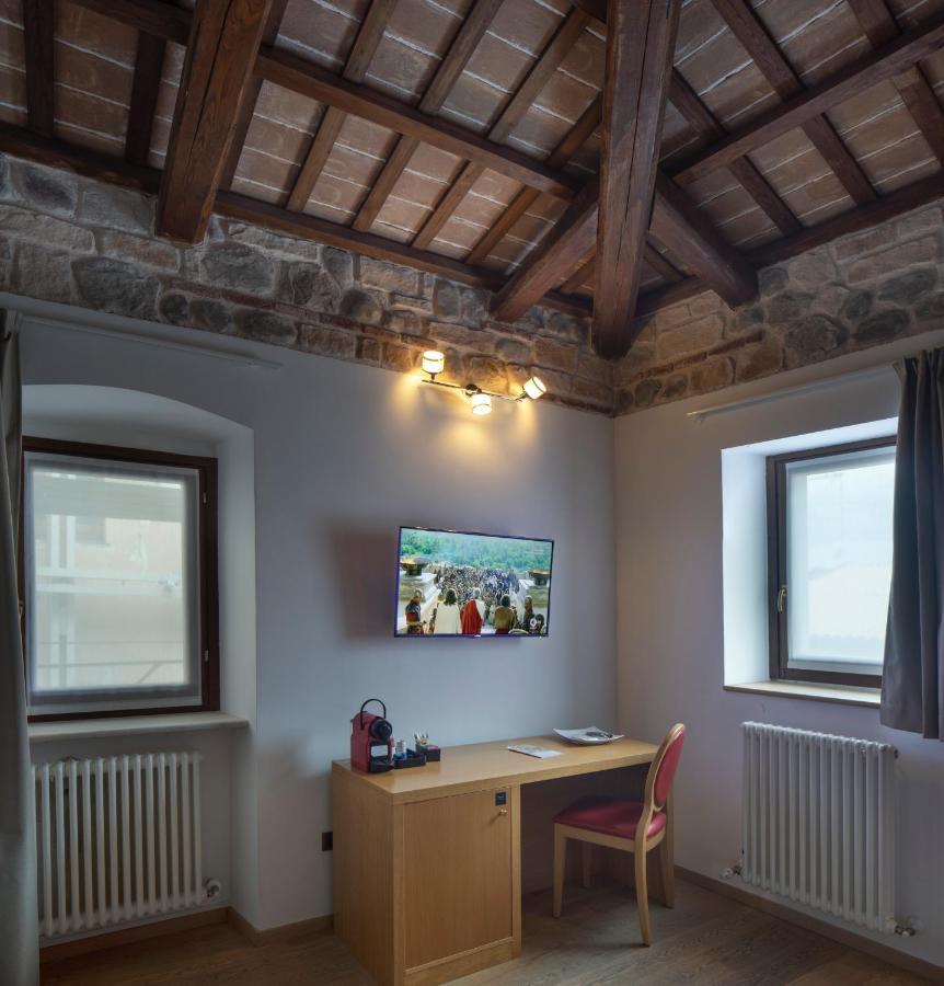 Hotel 99 Cannelle LʼAquila Kültér fotó